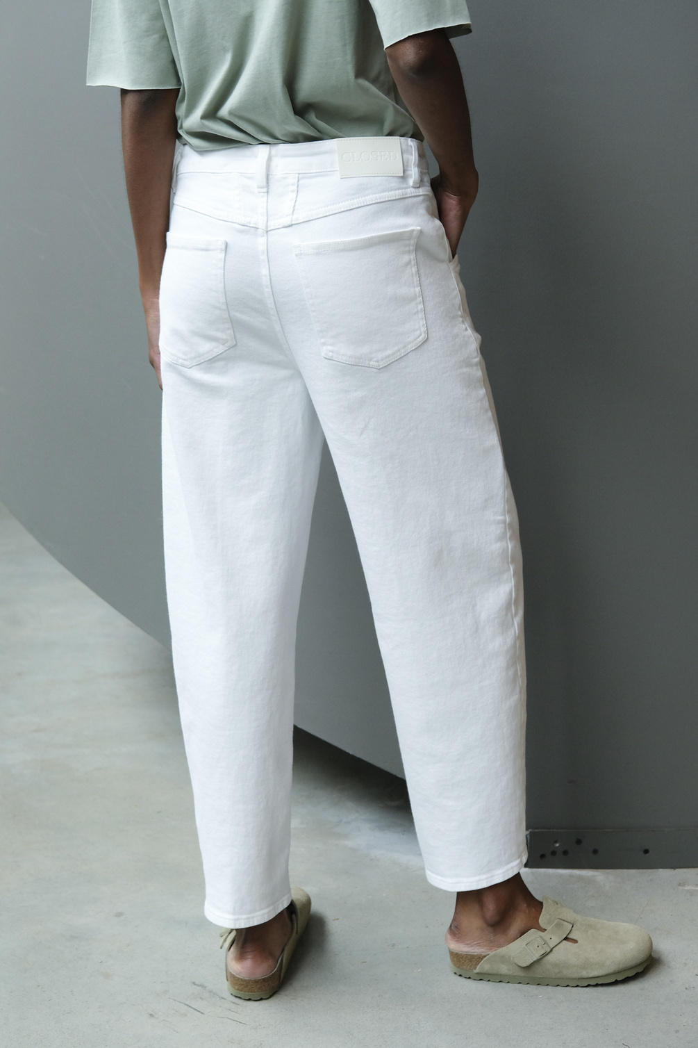 closed stover-x jeans white